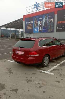 Універсал Volkswagen Golf 2009 в Рівному