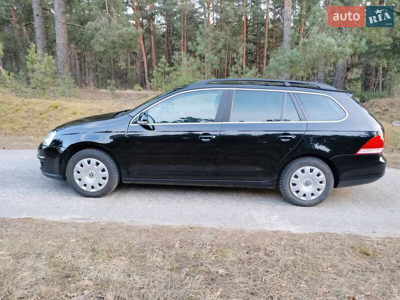 Універсал Volkswagen Golf 2007 в Вараші