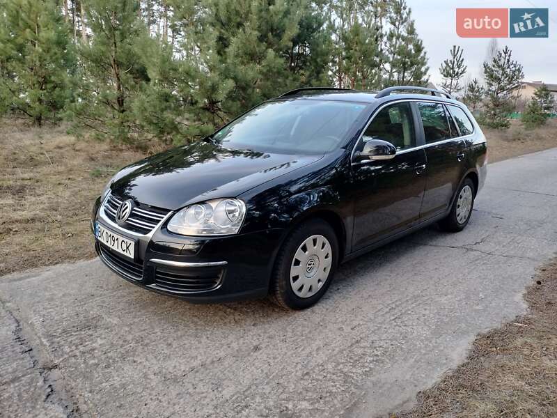 Універсал Volkswagen Golf 2007 в Вараші