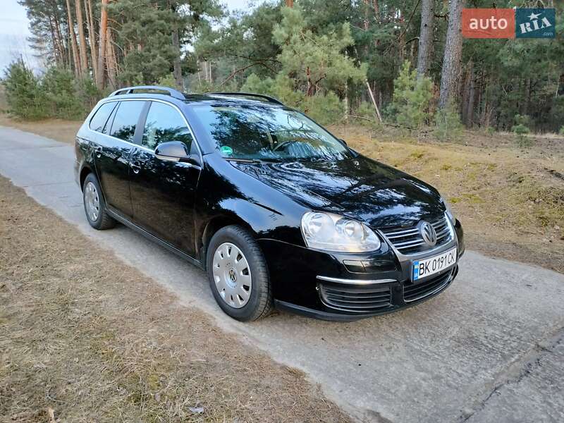 Універсал Volkswagen Golf 2007 в Вараші
