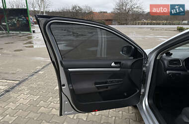 Универсал Volkswagen Golf 2012 в 