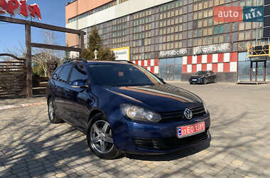 Універсал Volkswagen Golf 2012 в Луцьку