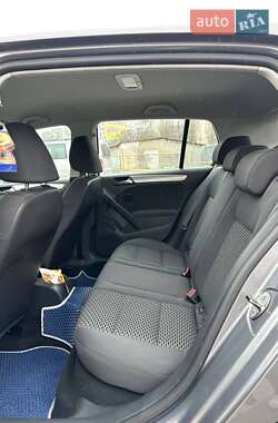 Хетчбек Volkswagen Golf 2009 в Івано-Франківську