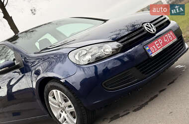 Хетчбек Volkswagen Golf 2010 в Львові