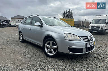 Універсал Volkswagen Golf 2009 в Луцьку