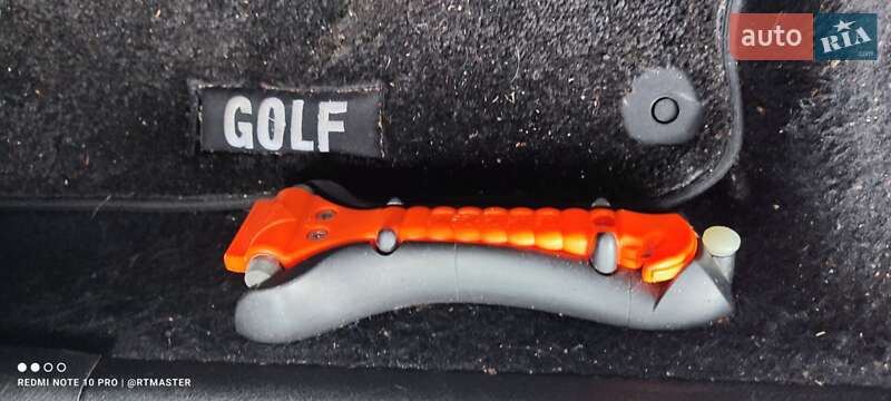 Універсал Volkswagen Golf 2001 в Києві