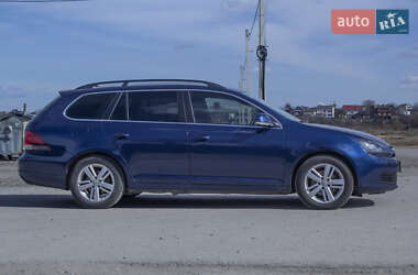 Универсал Volkswagen Golf 2010 в 