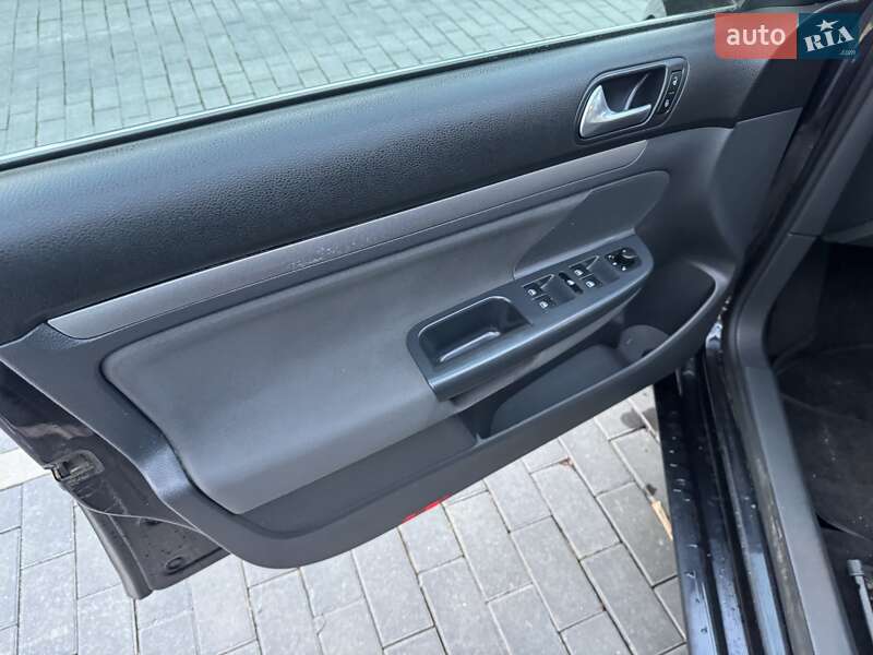 Универсал Volkswagen Golf 2007 в Шепетовке