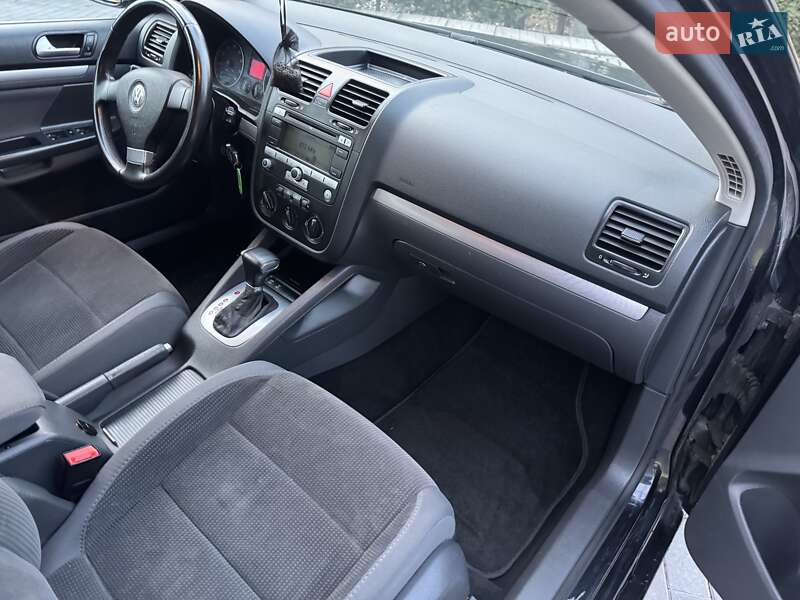 Универсал Volkswagen Golf 2007 в Шепетовке