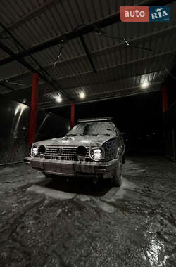 Хэтчбек Volkswagen Golf 1985 в 