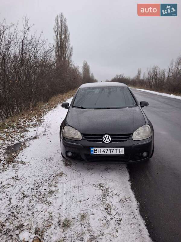 Хетчбек Volkswagen Golf 2006 в Подільську
