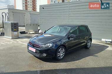 Хетчбек Volkswagen Golf 2010 в Харкові