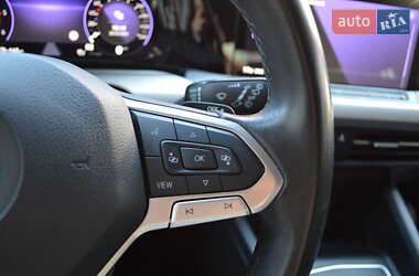 Универсал Volkswagen Golf 2021 в 