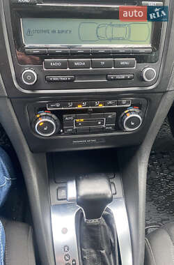 Універсал Volkswagen Golf 2010 в 