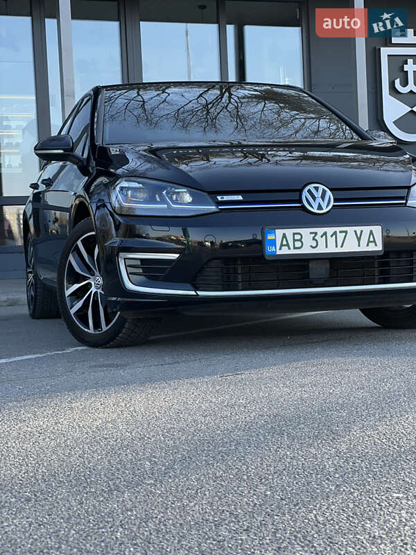Хетчбек Volkswagen Golf 2020 в Вінниці
