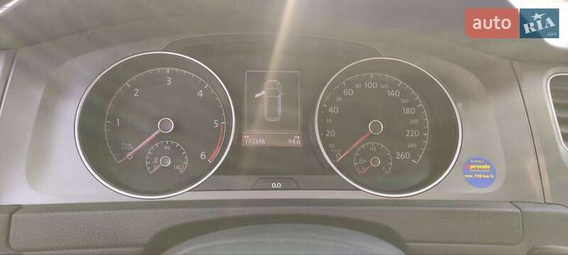 Универсал Volkswagen Golf 2015 в Овруче