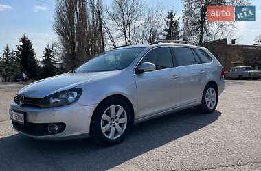 Универсал Volkswagen Golf 2009 в Киеве