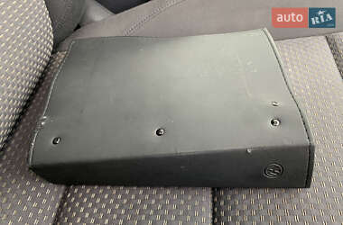 Хетчбек Volkswagen Golf 2008 в 