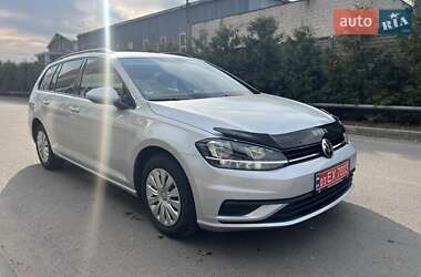 Універсал Volkswagen Golf 2020 в 