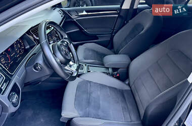 Універсал Volkswagen Golf 2017 в 