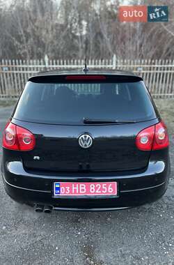 Хэтчбек Volkswagen Golf 2008 в 