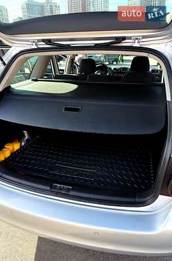 Універсал Volkswagen Golf 2010 в 