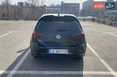Хетчбек Volkswagen Golf 2016 в 