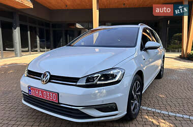 Універсал Volkswagen Golf 2019 в Києві