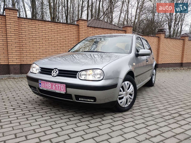 Volkswagen Golf 2003