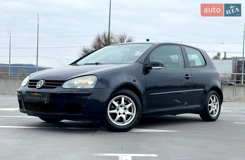 Volkswagen Golf 2004