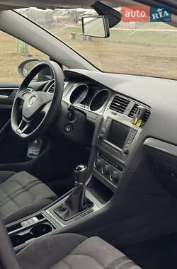 Универсал Volkswagen Golf 2015 в 