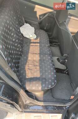 Хэтчбек Volkswagen Golf 1994 в 