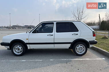 Хэтчбек Volkswagen Golf 1988 в 