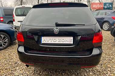 Универсал Volkswagen Golf 2012 в 