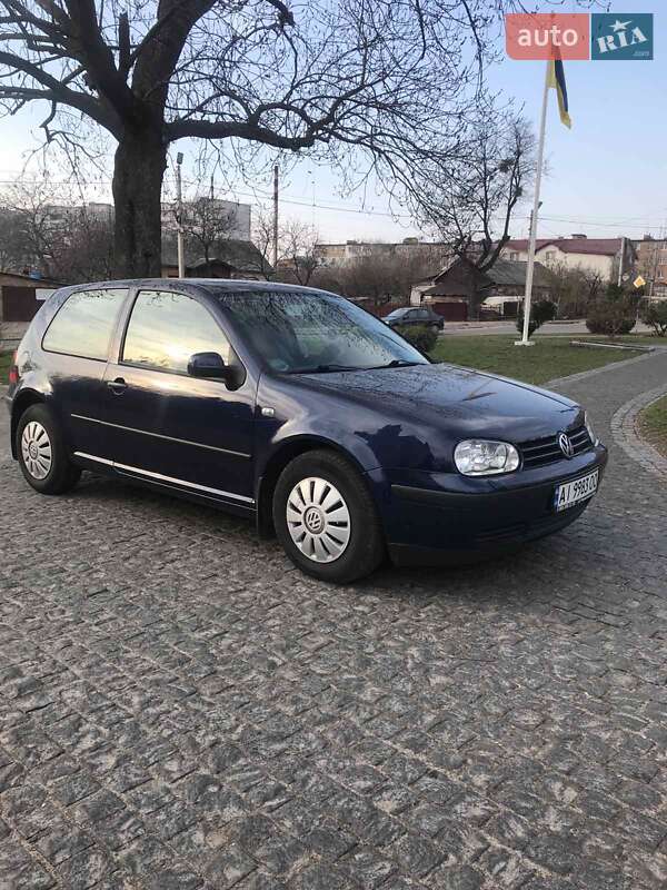 Volkswagen Golf 2001