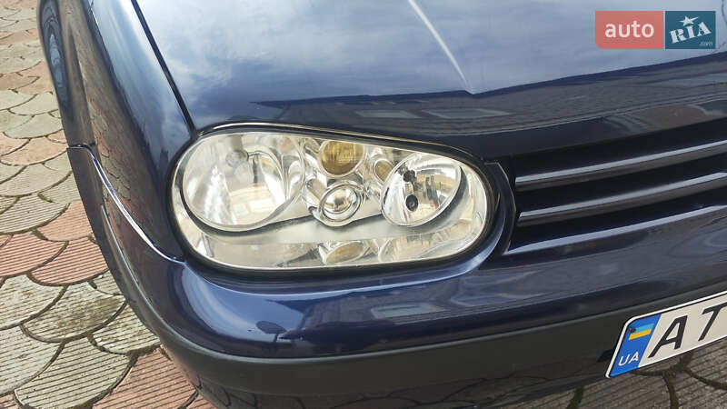 Хетчбек Volkswagen Golf 2001 в Перегінське