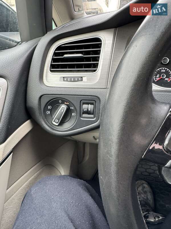 Универсал Volkswagen Golf 2015 в Тернополе