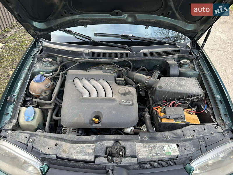 Хэтчбек Volkswagen Golf 2000 в Белой Церкви