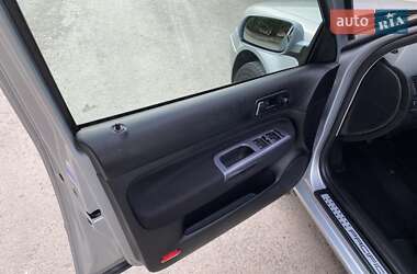 Хэтчбек Volkswagen Golf 2003 в 