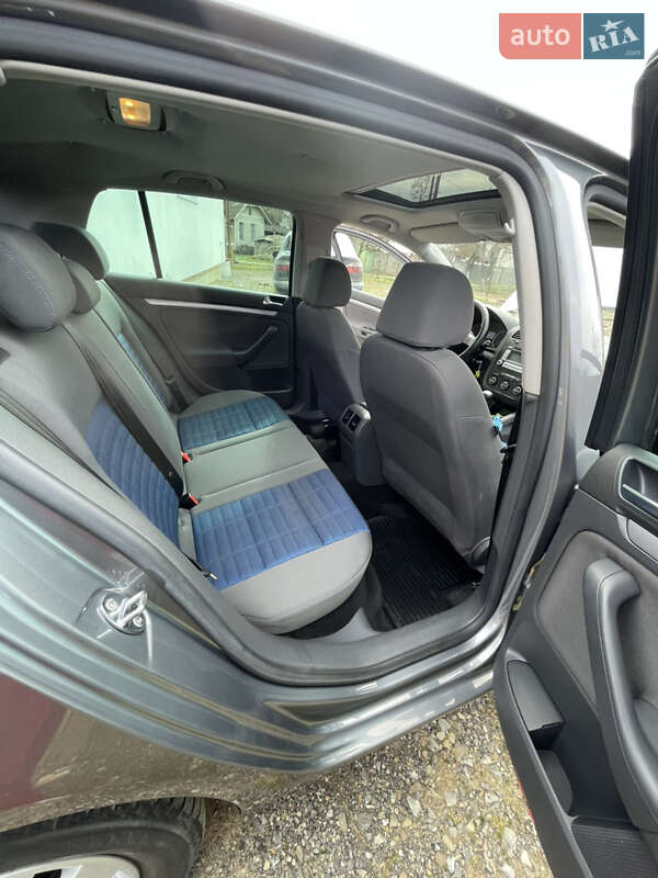 Хэтчбек Volkswagen Golf 2007 в Ивано-Франковске фото 3 Хэтчбек Volkswagen Golf 2007 в Ивано-Франковске