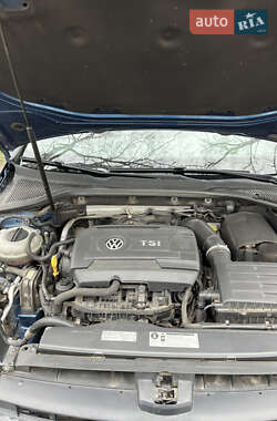 Универсал Volkswagen Golf 2015 в 