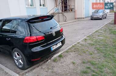 Хетчбек Volkswagen Golf 2009 в 