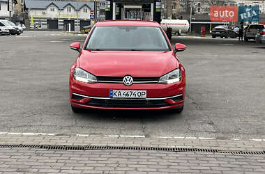 Хэтчбек Volkswagen Golf 2017 в 