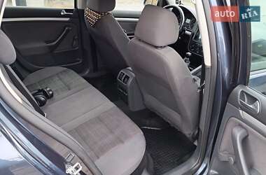 Хетчбек Volkswagen Golf 2007 в 