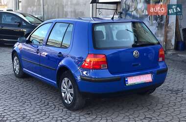 Хэтчбек Volkswagen Golf 1999 в 