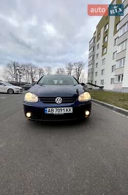 Хэтчбек Volkswagen Golf 2006 в 