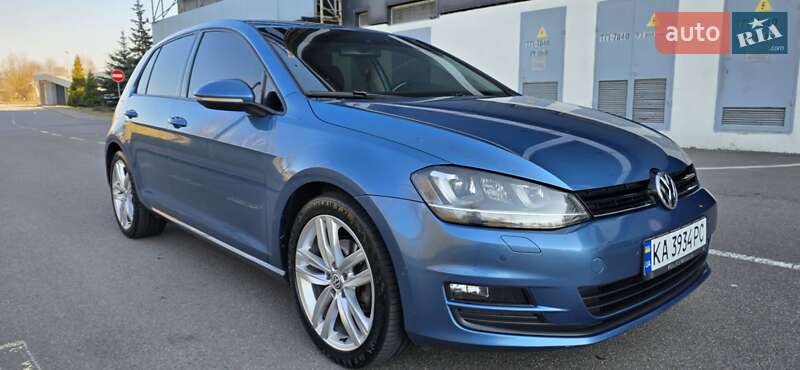 Хэтчбек Volkswagen Golf 2013 в Киеве