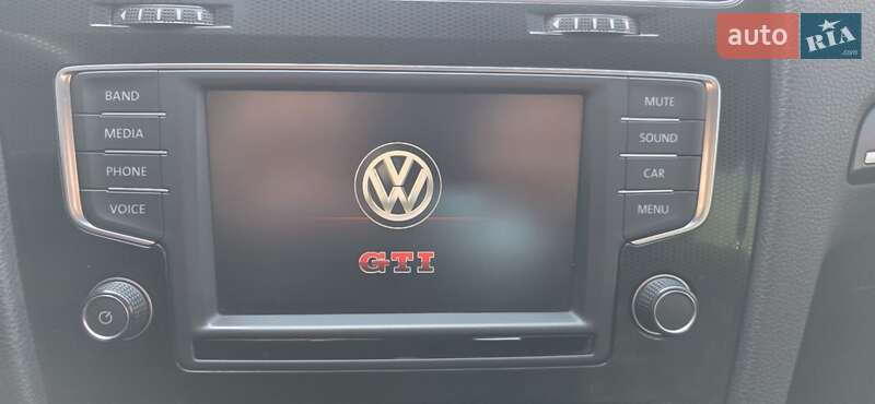 Хэтчбек Volkswagen Golf 2013 в Киеве