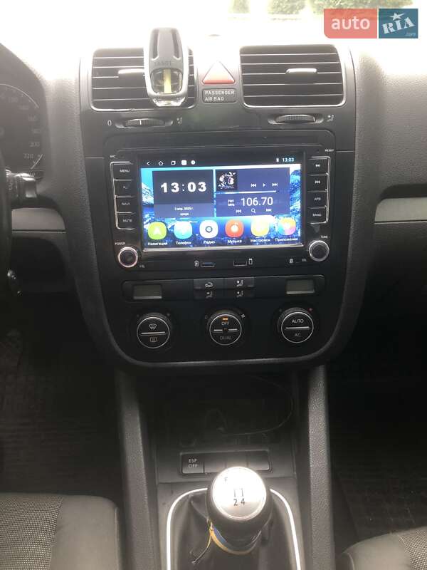 Хетчбек Volkswagen Golf 2007 в Соколовському