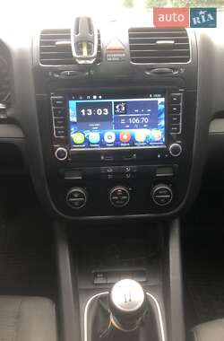 Хэтчбек Volkswagen Golf 2007 в 